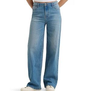 Wrangler Light Wash Blue Denim with Wide Leg